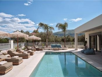 D & A  private pool villas zakynthos zante